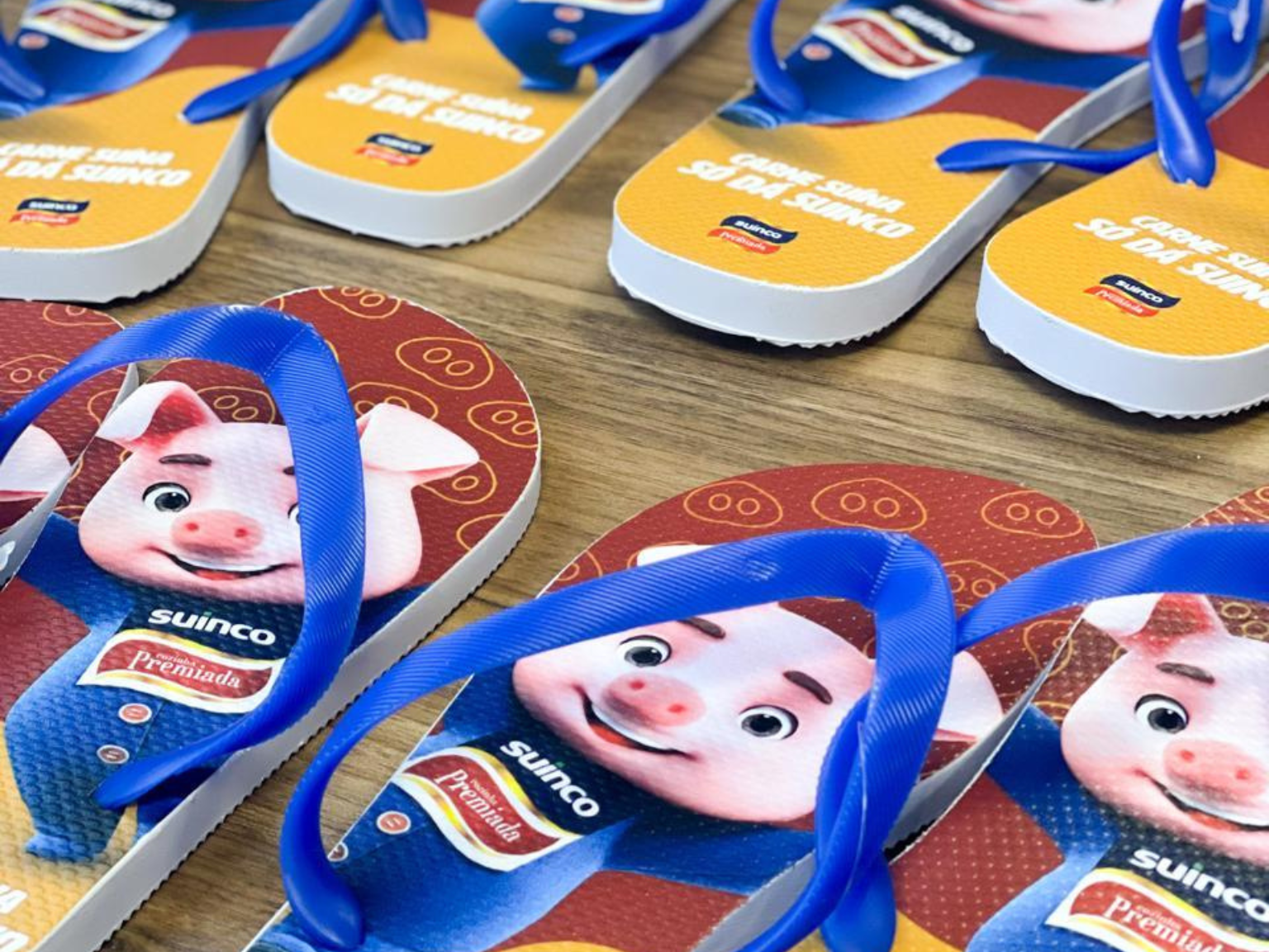 Projeto ESG da Suinco transforma botas industriais em chinelos sustentáveis